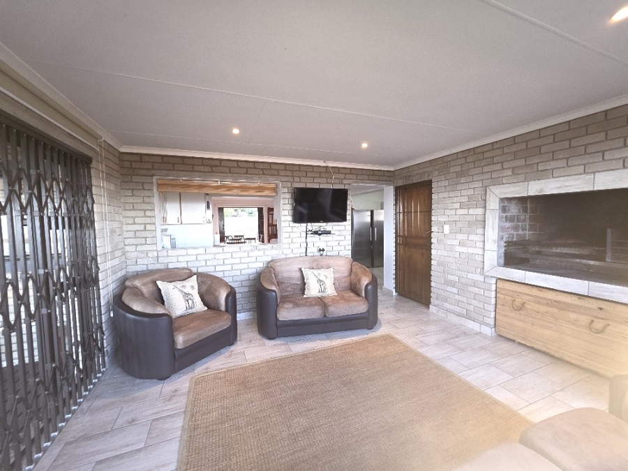 3 Bedroom Property for Sale in Dana Bay Western Cape